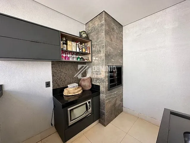 Casa com 255m² 3 quartos e 2 banheiros, à venda, no bairro Jardim Maracanã em Uberaba