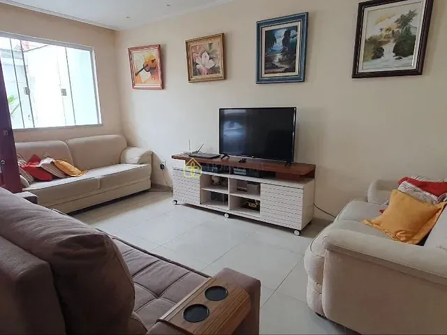 Casa 4 quartos e 4 banheiros, à venda, no bairro Parque Ipiranga em Resende