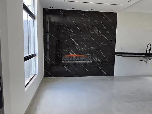Casa 3 quartos e 2 banheiros, à venda, no bairro Parque São Bento em Sorocaba