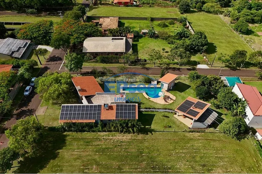 Casa, 3 quartos, 241 m² - Foto 2