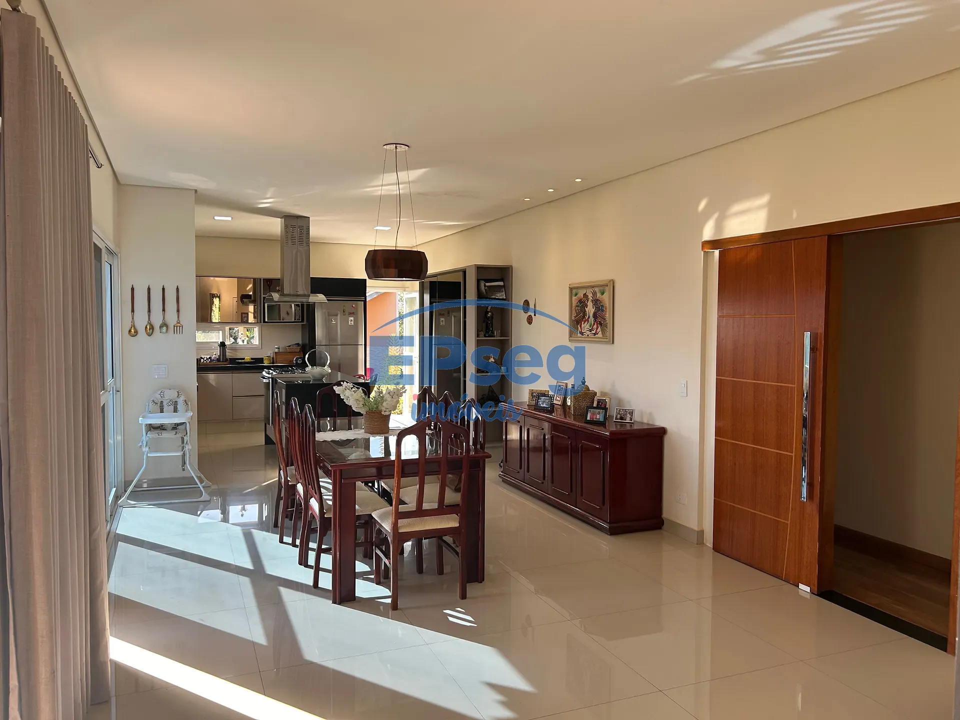 Casa, 3 quartos, 241 m² - Foto 8
