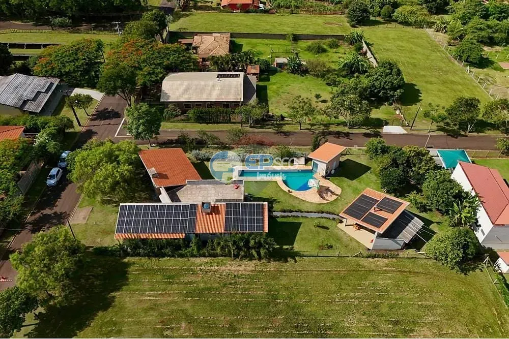 Casa, 3 quartos, 241 m² - Foto 2