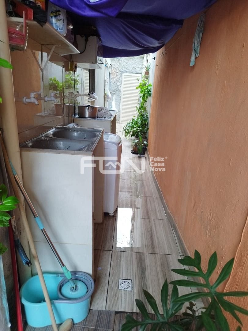 Casa à venda com 3 quartos, 10m² - Foto 16