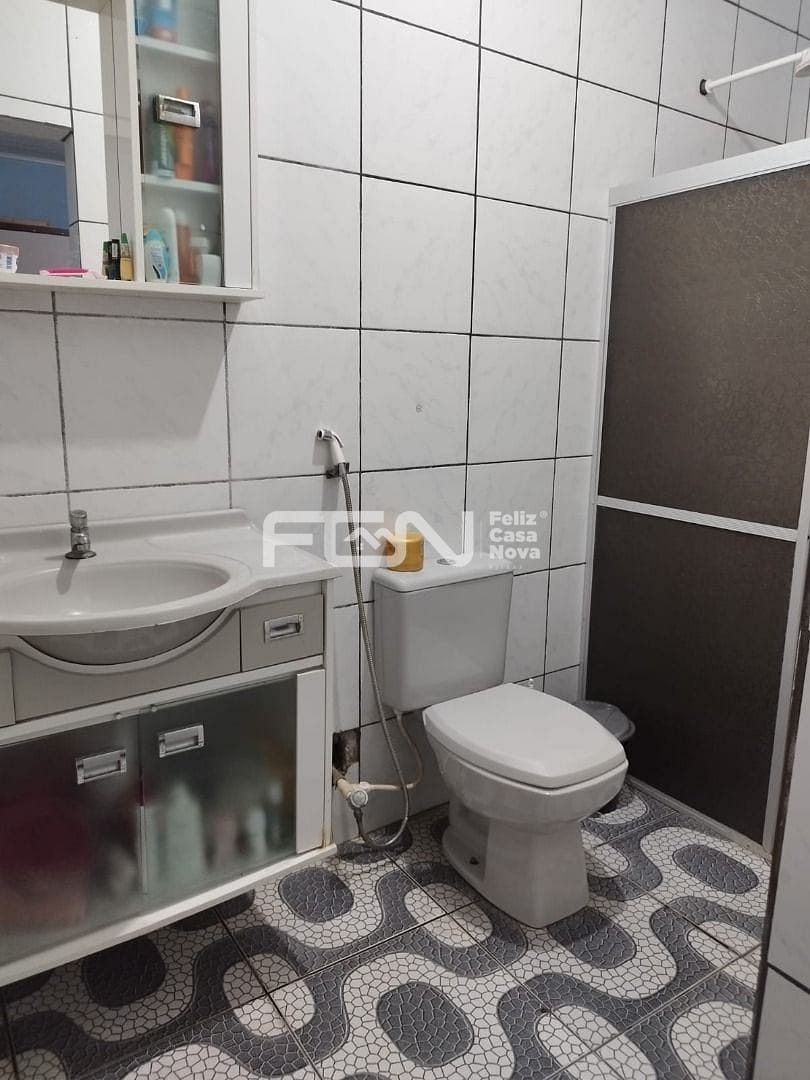 Casa à venda com 3 quartos, 10m² - Foto 10