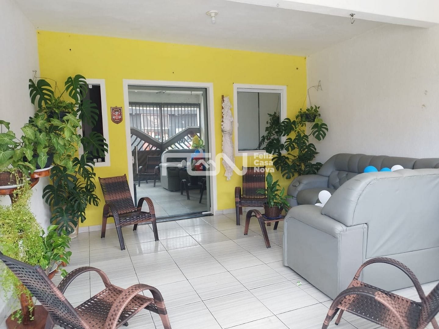 Casa à venda com 3 quartos, 10m² - Foto 3