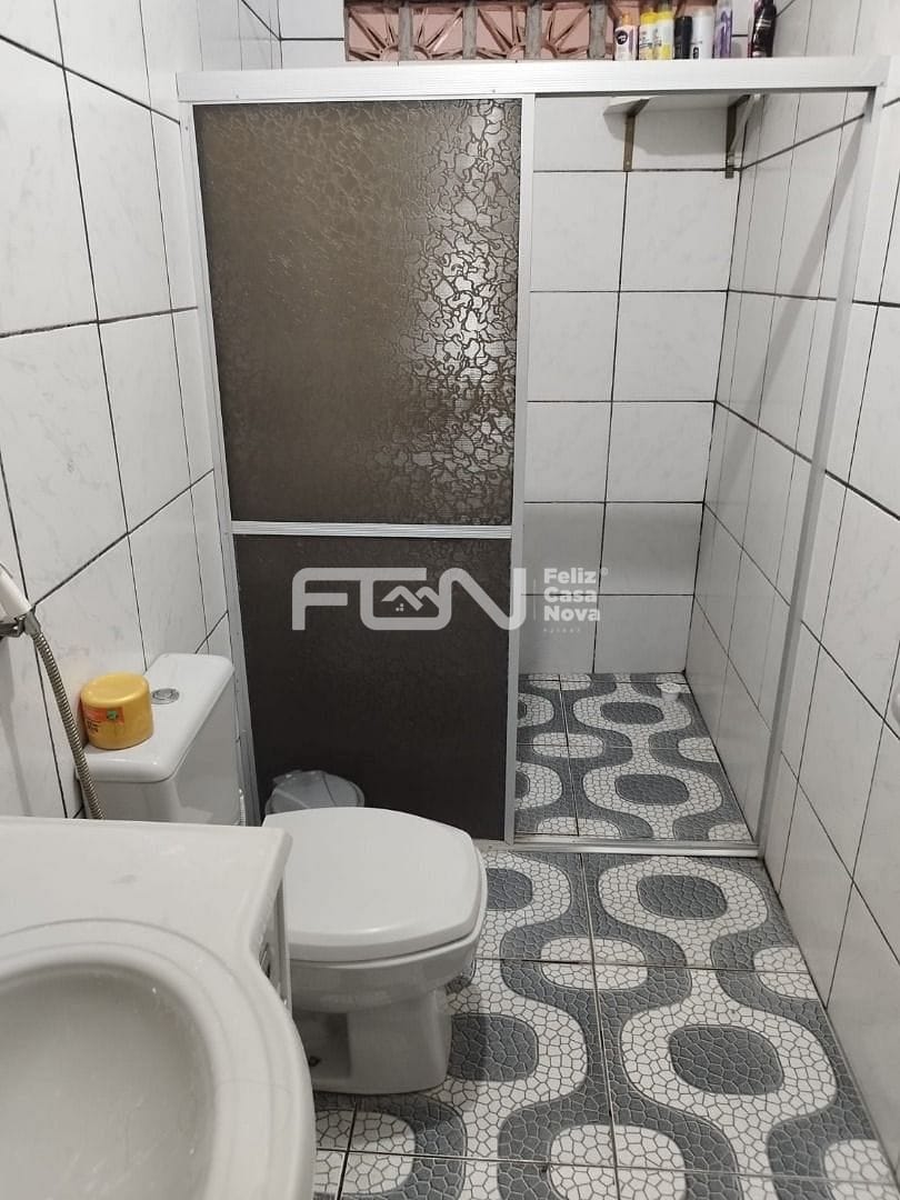 Casa à venda com 3 quartos, 10m² - Foto 9