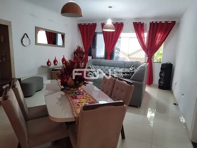 Casa com 200m² 3 quartos e 1 banheiro, à venda, no bairro Gravatá em Camaçari