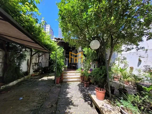 Casa 4 quartos e 3 banheiros, à venda, no bairro Umarizal em Belém