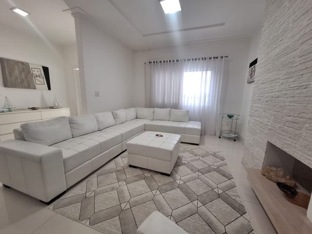 Casa com 369m² 4 quartos e 6 banheiros, à venda, no bairro Urbanova em São José dos Campos