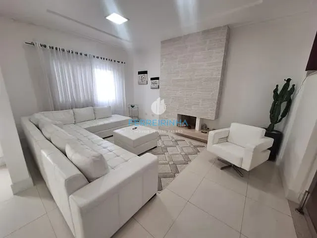 Casa com 369m² 4 quartos e 6 banheiros, à venda, no bairro Urbanova em São José dos Campos