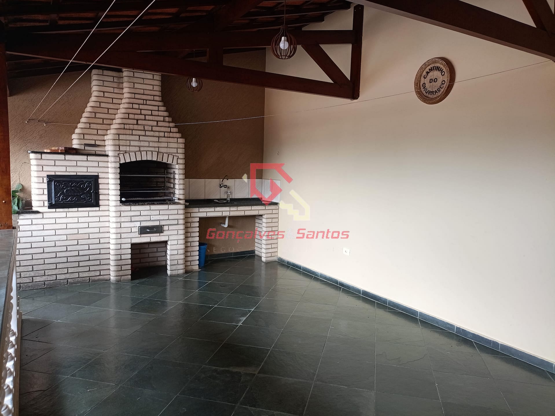 Casa à venda com 2 quartos, 125m² - Foto 4