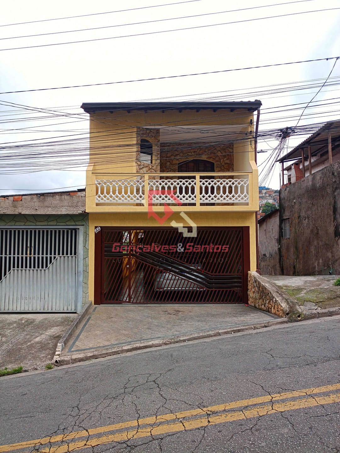 Casa à venda com 2 quartos, 125m² - Foto 1