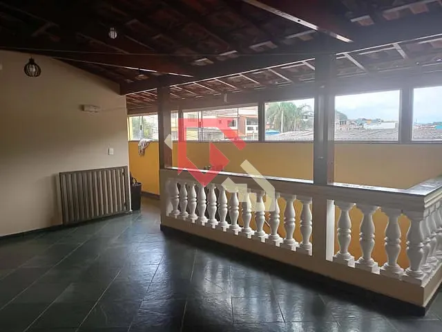 Casa com 217m² 2 quartos e 4 banheiros, à venda, no bairro Jardim Zaira em Mauá