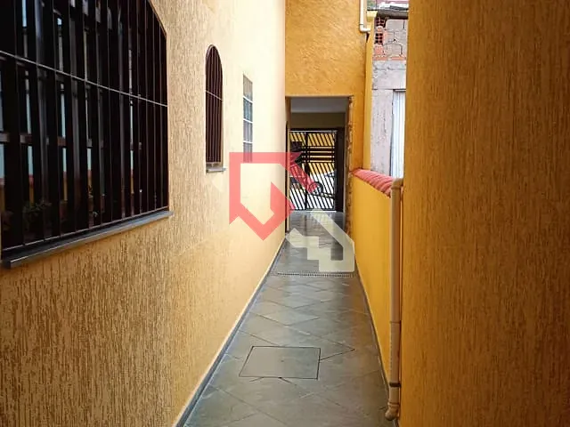 Casa com 217m² 2 quartos e 4 banheiros, à venda, no bairro Jardim Zaira em Mauá