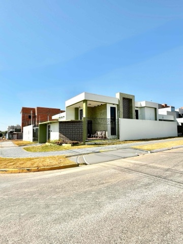 Casa 3 quartos e 4 banheiros, à venda, no bairro Jardim das Orquídeas  em Nova Mutum