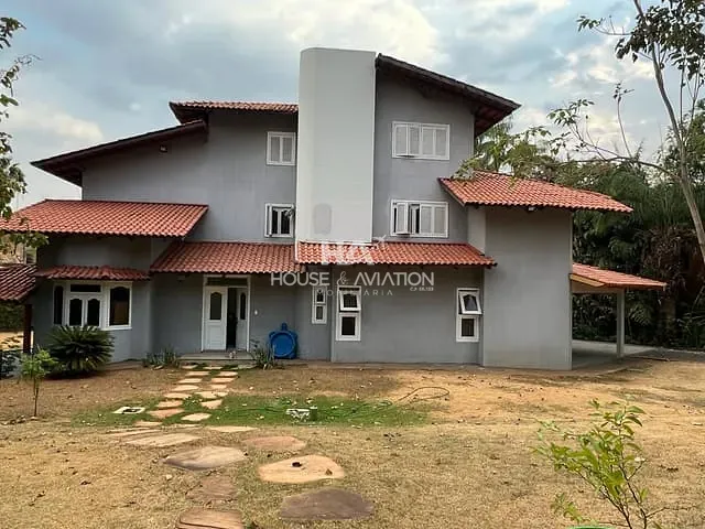 Casa 4 quartos e 6 banheiros, à venda, no bairro Residencial Aldeia do Vale em Goiânia