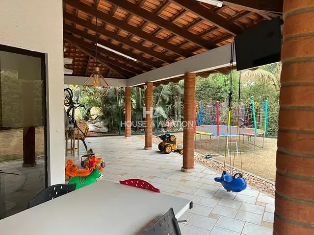 Casa 4 quartos e 6 banheiros, à venda, no bairro Residencial Aldeia do Vale em Goiânia
