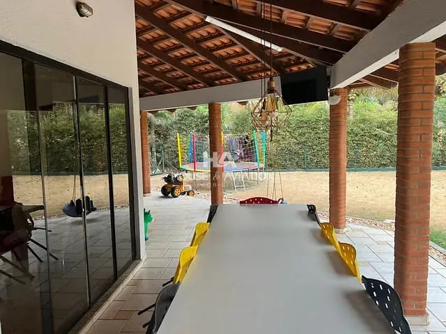 Casa 4 quartos e 6 banheiros, à venda, no bairro Residencial Aldeia do Vale em Goiânia