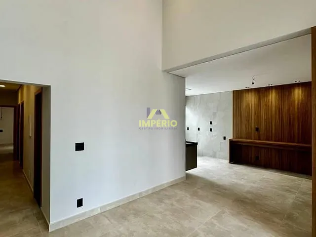 Casa com 175m² 3 quartos e 2 banheiros, à venda, no bairro Village Moutonnée em Salto