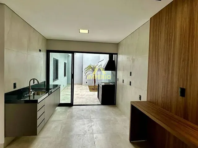 Casa com 175m² 3 quartos e 2 banheiros, à venda, no bairro Village Moutonnée em Salto