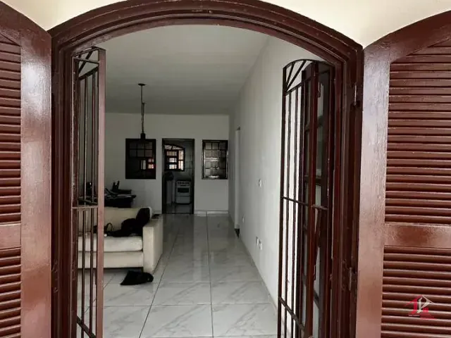 Casa 4 quartos e 5 banheiros, para alugar, no bairro Cibratel II em Itanhaém