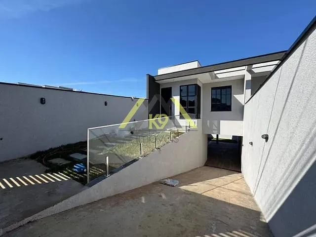 Casa com 180m² 2 quartos e 3 banheiros, à venda, no bairro Jardim Paulista em Campina Grande do Sul