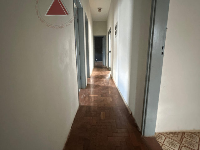 Casa com 212m² 3 quartos e 1 banheiro, para alugar, no bairro Centro em Franca