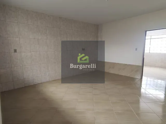 Casa 2 quartos e 1 banheiro, para alugar, no bairro Centro em Lavras