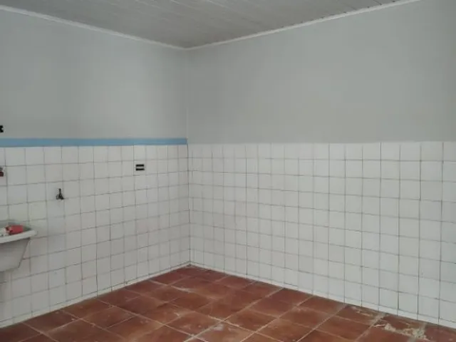 Casa com 400m² 2 quartos e 2 banheiros, para alugar, no bairro Vila Santa Clara em São Paulo