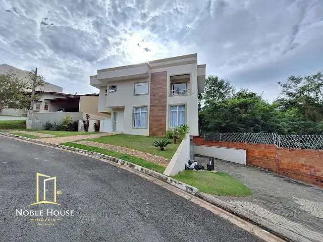 Casa com 396m² 3 quartos e 4 banheiros, à venda, no bairro Fazenda Santana em Valinhos