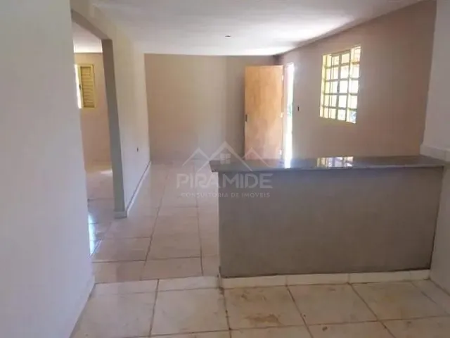 Casa 2 quartos e 1 banheiro, à venda, no bairro Centenario em Caldas