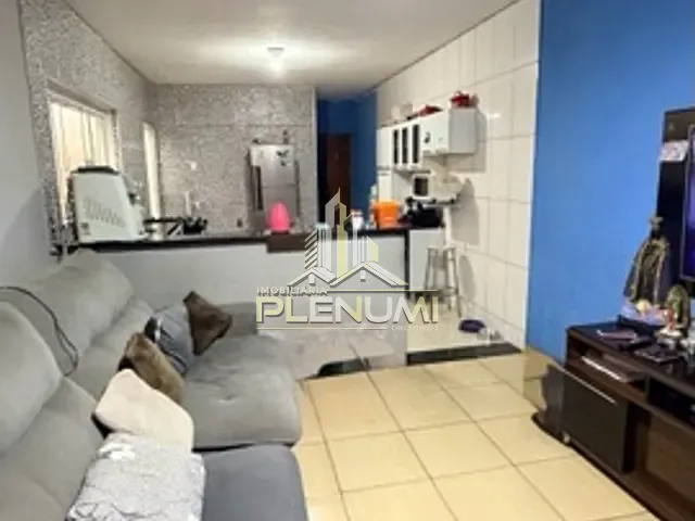 Casa 4 quartos e 4 banheiros, à venda, no bairro Jardim Novo II em Rio Claro