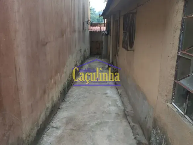 Casa com 1m² 1 quarto e 1 banheiro, à venda, no bairro Santanesia em Piraí