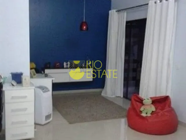 Casa com 300m² 3 quartos e 5 banheiros, à venda, no bairro Jardim Cidade do Aço em Volta Redonda