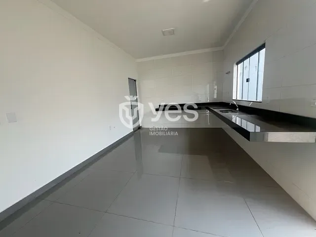 Casa com 240m² 3 quartos e 1 banheiro, à venda, no bairro Portal do Camburi em Araxá