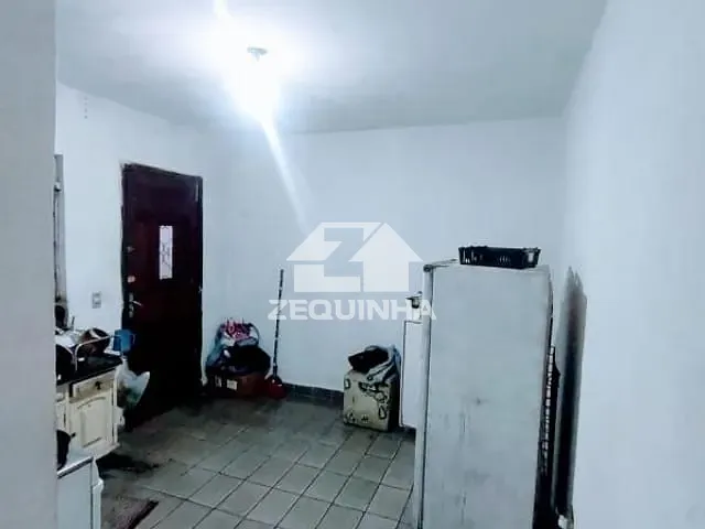 Casa com 125m² 2 quartos e 2 banheiros, à venda, no bairro Parque Jandaia em Carapicuiba