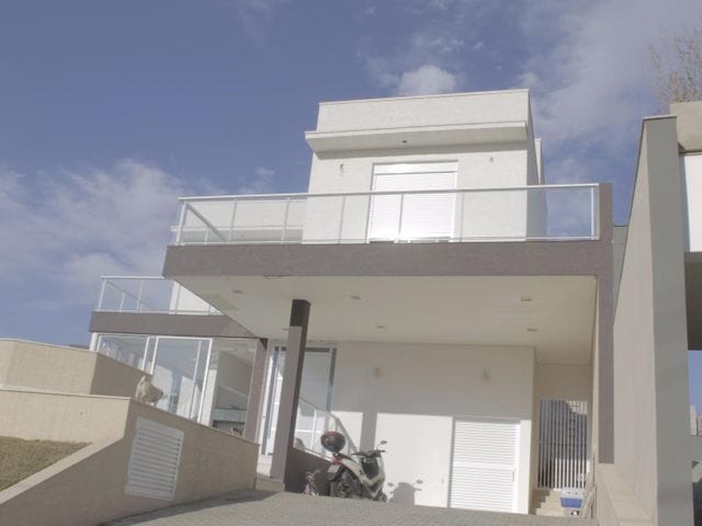 Casa com 500m² 5 quartos e 6 banheiros, à venda, no bairro Condomínio Residencial Fazenda Santa Helena em Bragança Paulista