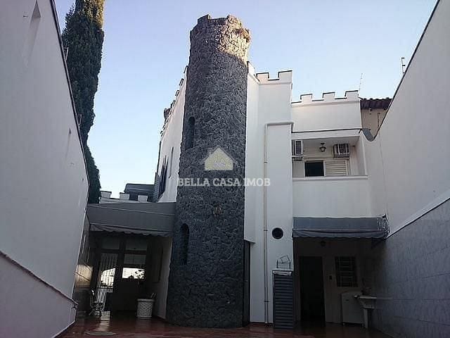 Casa à venda com 3 quartos, 285m² - Foto 4
