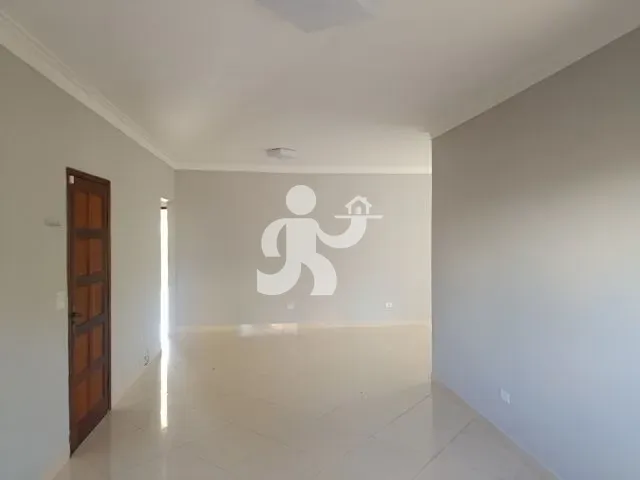 Casa com 275m² 3 quartos e 2 banheiros, à venda ou para alugar, no bairro Jardim Itália em São Pedro