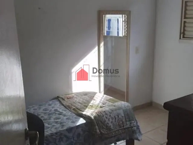 Casa com 360m², à venda, no bairro Parque São Domingos em Pindamonhangaba