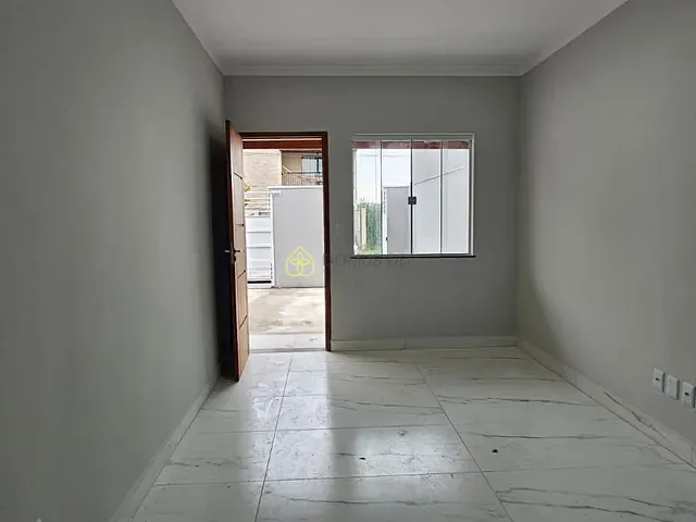 Casa com 180m² 2 quartos e 2 banheiros, à venda, no bairro Village Porto Real em Porto Real