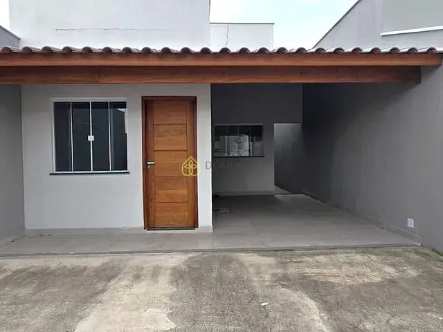 Casa com 180m² 2 quartos e 2 banheiros, à venda, no bairro Village Porto Real em Porto Real