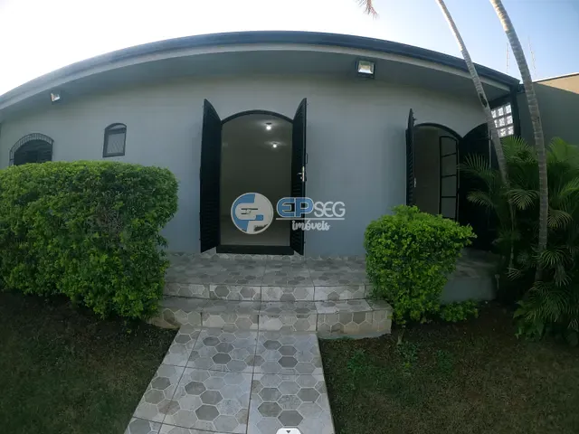 Casa com 360m² 1 quarto e 2 banheiros, à venda, no bairro Portal de Versalhes 2 em Londrina