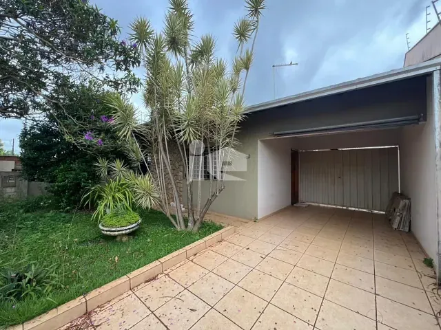 Casa com 300m² 3 quartos e 3 banheiros, à venda, no bairro Jardim Capricornio em Rolândia