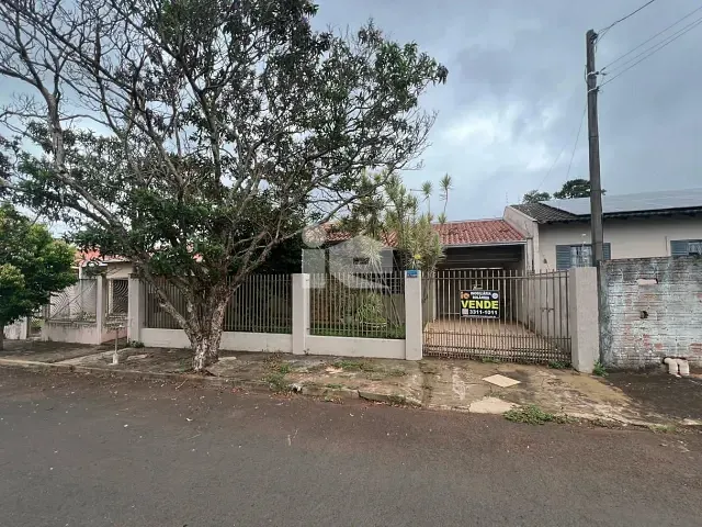Casa com 300m² 3 quartos e 3 banheiros, à venda, no bairro Jardim Capricornio em Rolândia