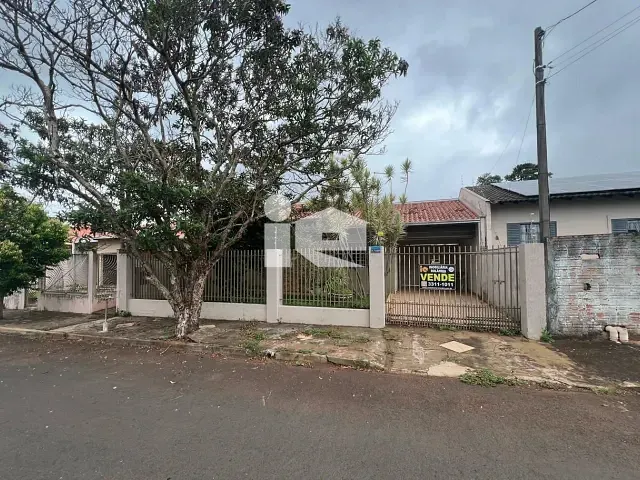 Casa com 300m² 3 quartos e 3 banheiros, à venda, no bairro Jardim Capricornio em Rolândia