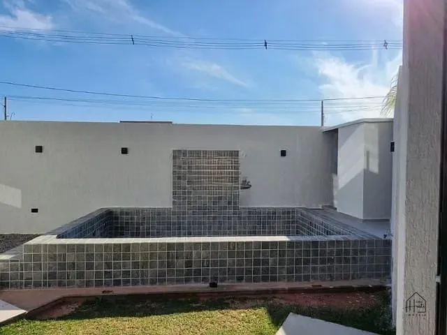 Casa com 370m² 4 quartos e 4 banheiros, à venda, no bairro Casa Blanca em Vargem Grande Paulista
