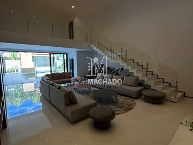 Casa 4 quartos e 6 banheiros, à venda, no bairro Jacuhy em Serra