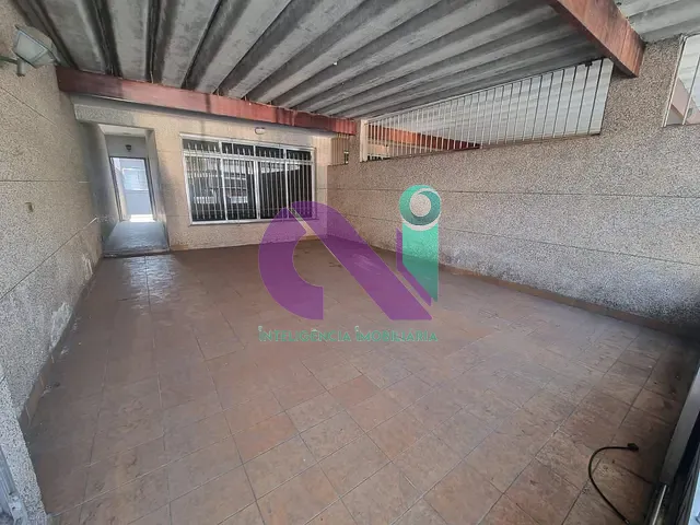 Casa com 250m² 3 quartos e 2 banheiros, à venda, no bairro km 18 em Osasco