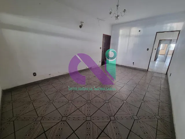 Casa com 250m² 3 quartos e 2 banheiros, à venda, no bairro km 18 em Osasco